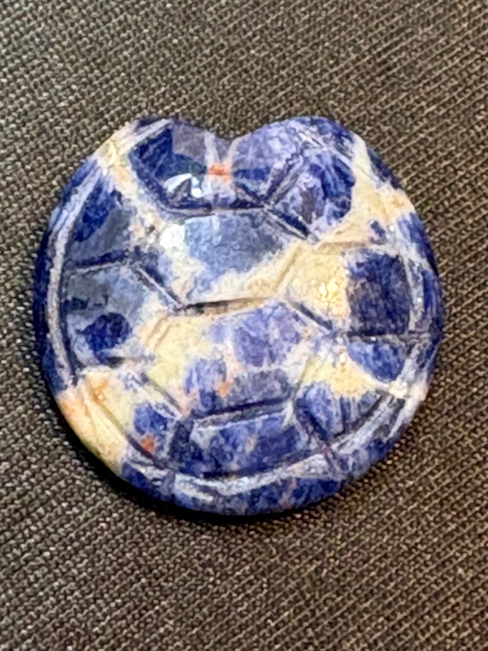Vintage Sodalite Carved Turtle 3g Blue Stone Totem 1970s
